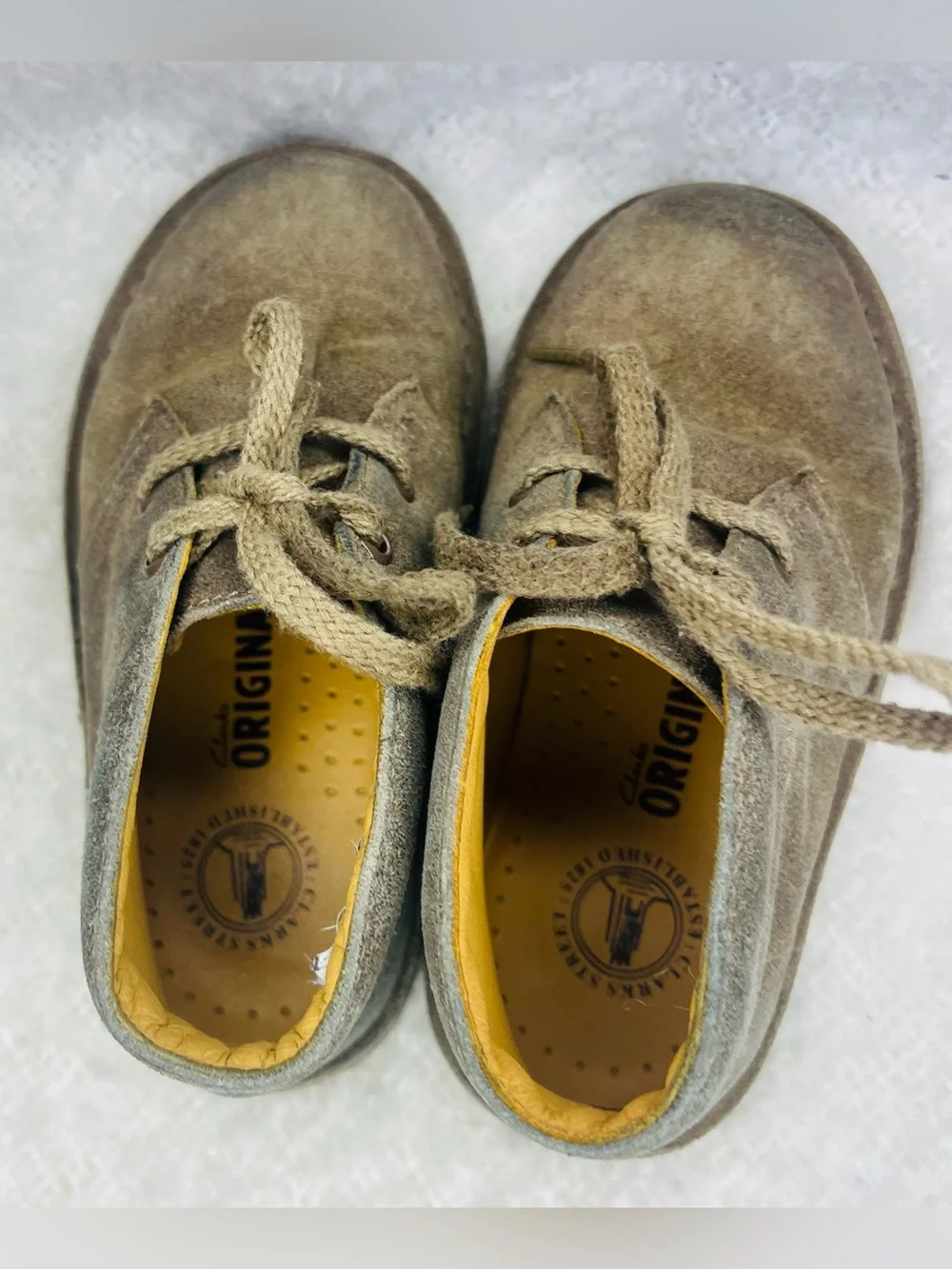 Clark Original Boys Suede Look (Leather) Boots in Taupe Size 9W